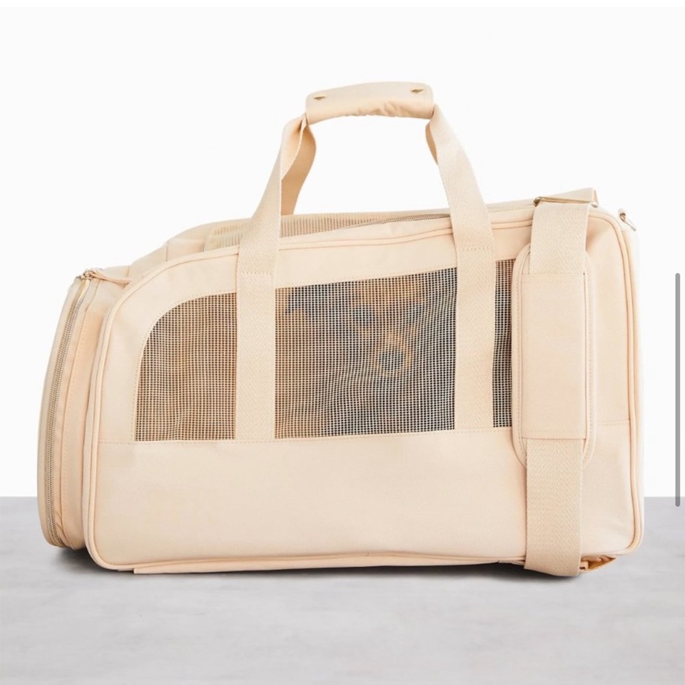 BEIS The Regulation Pet Carry-on in Beige